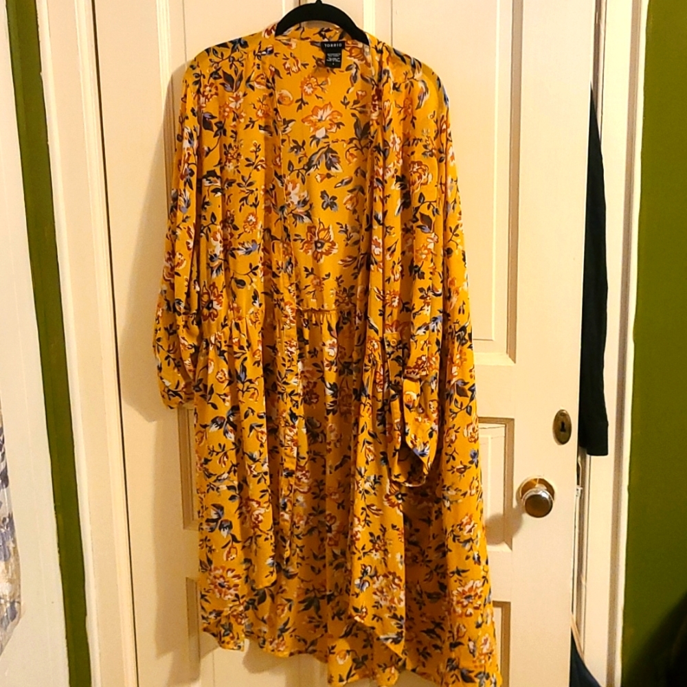 Torrid shawl